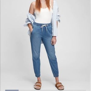 Gap High Rise Denim Jogger XL
